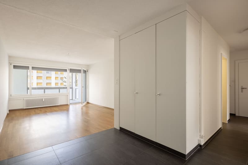 Heimelige 3.5 Z.-Wohnung mit Wintergarten-Balkon (3)