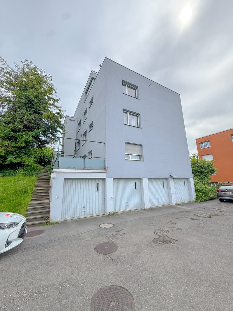 Charmante 4.5-Zimmer-Wohnung mit Balkon und schöner Aussicht in Rorschacherberg (3)