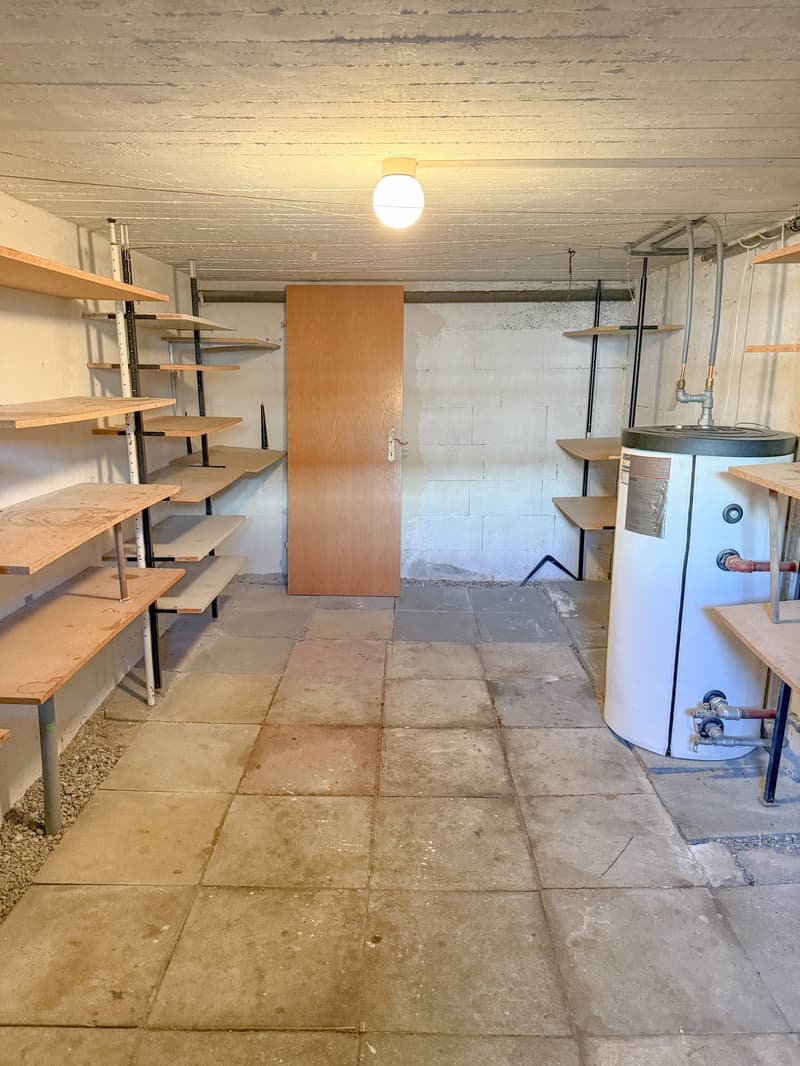 5.5-Zimmer Reiheneinfamilienhaus an guter Lage zu verkaufen. (14)