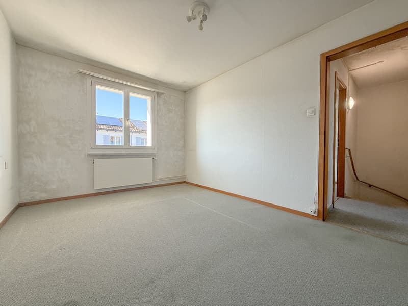 5.5-Zimmer Reiheneinfamilienhaus an guter Lage zu verkaufen. (11)