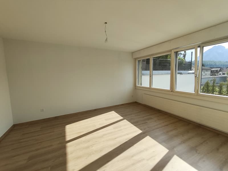 Helle 5.5-Zimmer-Wohnung mit Balkon in Spiez (15)