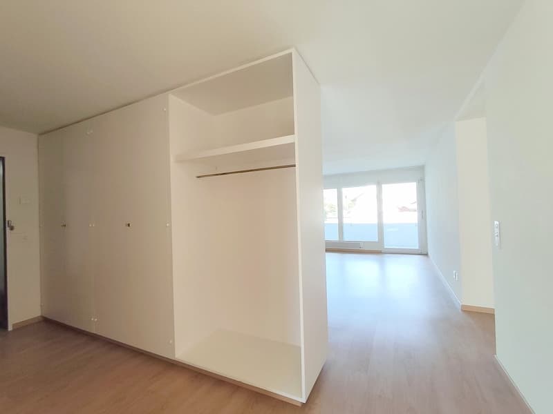 Helle 5.5-Zimmer-Wohnung mit Balkon in Spiez (2)
