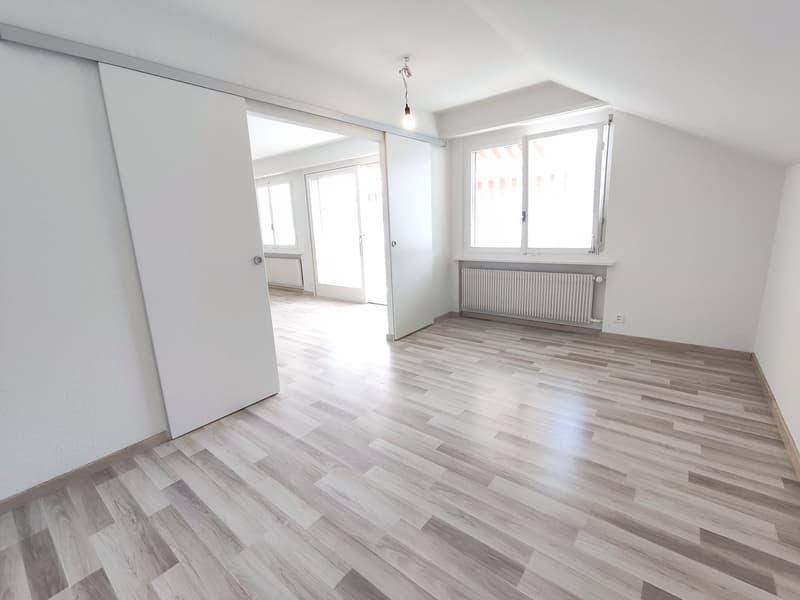 Charmante 3-Zimmer-Wohnung mit Seeblick in Oberhofen am Thunersee (14)