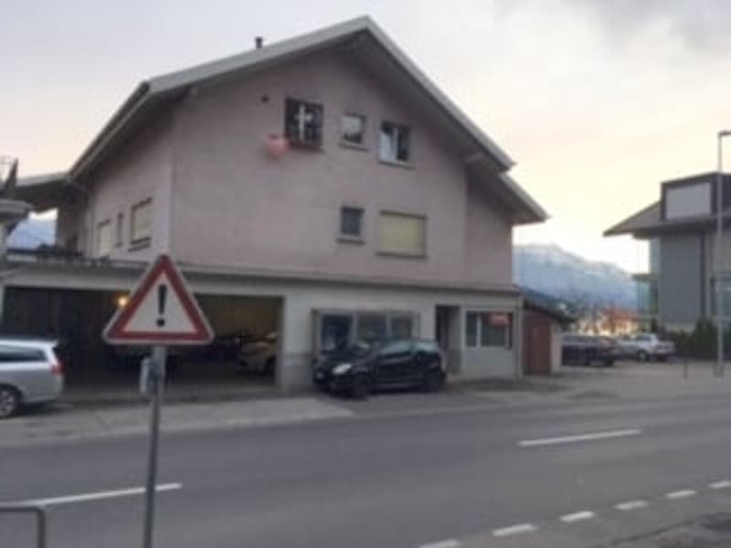 Charmante 3-Zimmer-Wohnung mit Seeblick in Oberhofen am Thunersee (2)
