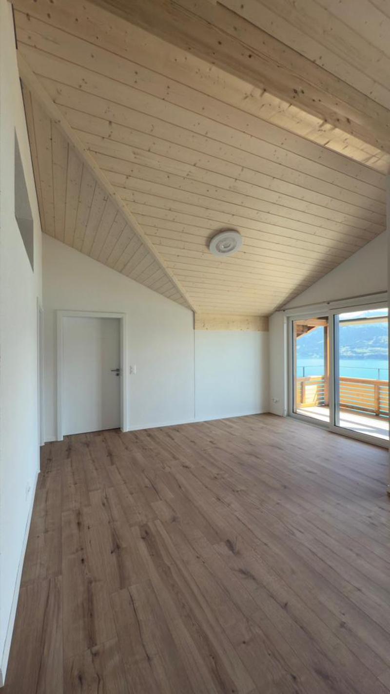 Moderne 4-Zimmer-Wohnung mit Seeblick in Aeschlen ob Gunten (8)