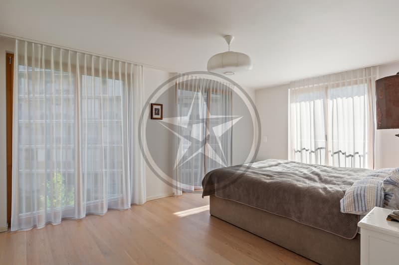 Spacieux appartement traversant de 3,5 pièces avec grand balcon (7)