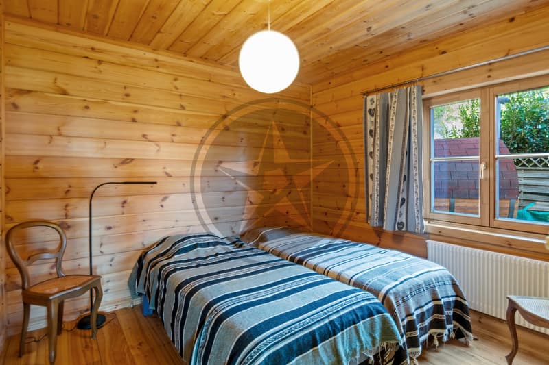 Une maison chaleureuse aux multiples possibilités à Diesse (6)