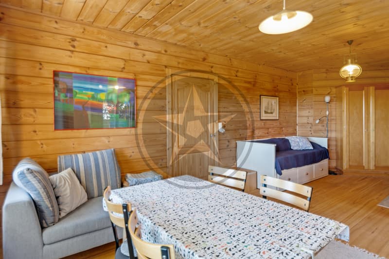Une maison chaleureuse aux multiples possibilités à Diesse (4)