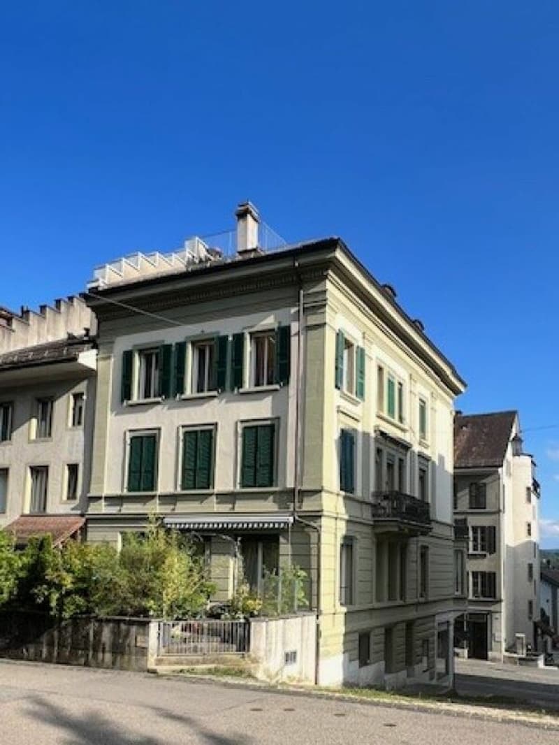 2 1/2-Zimmerwohnung mit Balkon (7)