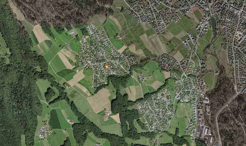 Charmantes Zweifamilienhaus an ruhiger Lage in Bergdietikon (4)