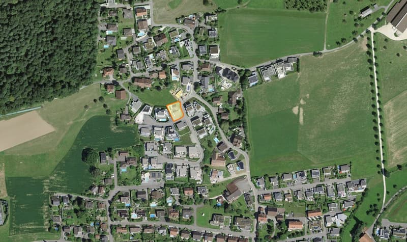 Modernes Einfamilienhaus mit Pool in Oftringen (3)