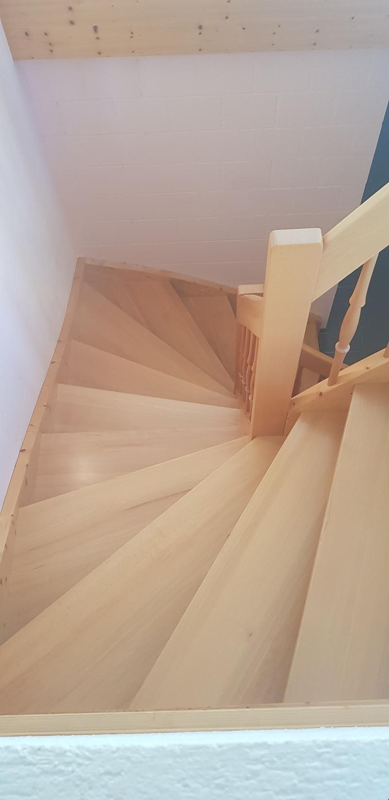 Treppe ins UG