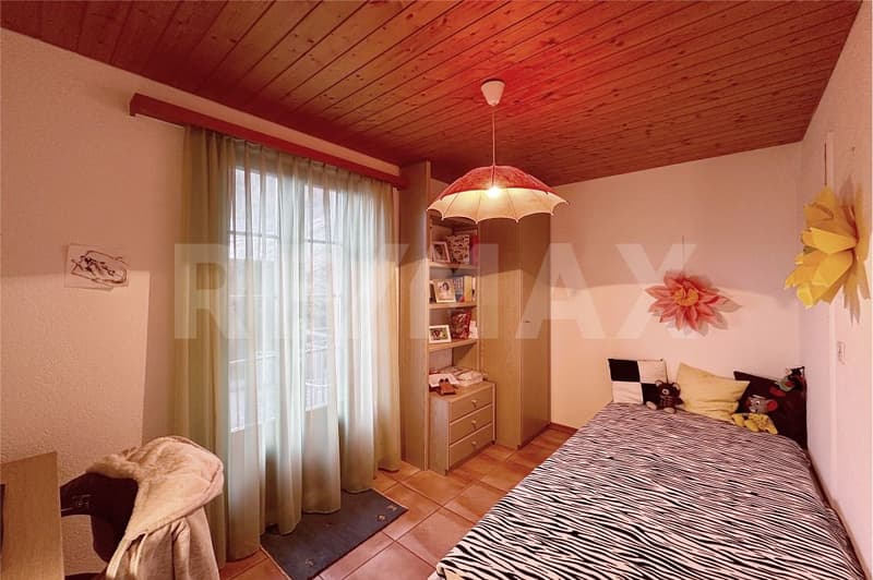 Nur einen Steinwurf vom See entfernt, 3.5-Zimmer-Erstwohnung mit Garage (7)