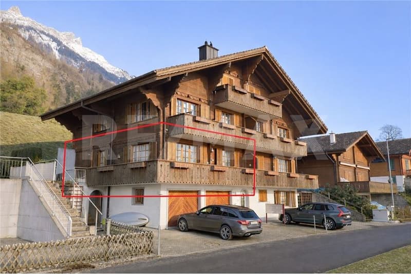 Nur einen Steinwurf vom See entfernt, 3.5-Zimmer-Erstwohnung mit Garage (2)