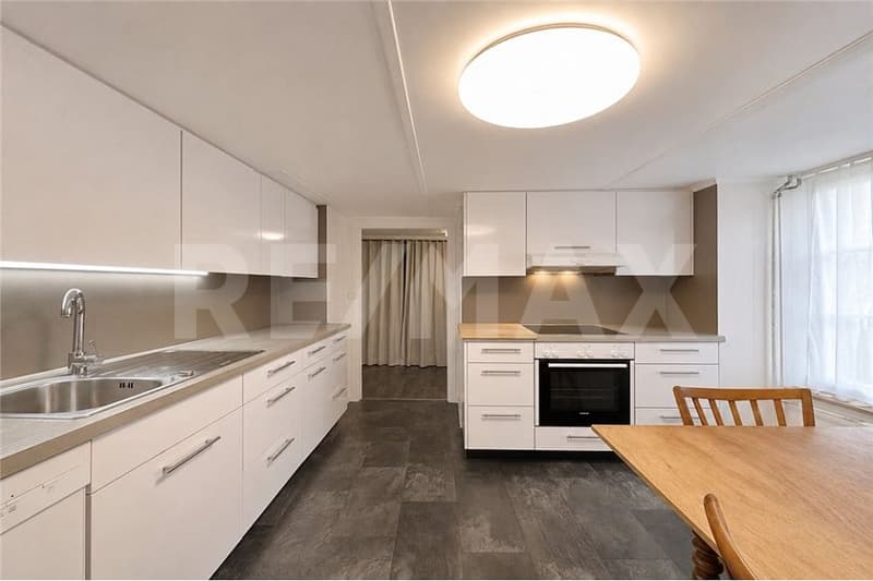 Dreifamilienhaus mit Charme - wohnen, vermieten und investieren (8)
