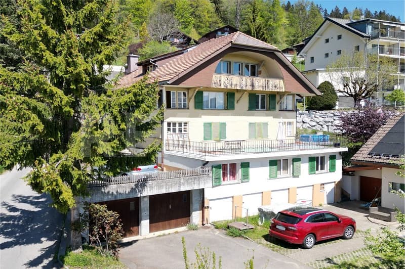 4-Familienhaus an ruhiger, sonniger Lage mit Weitsicht - Renditeobjekt (12)
