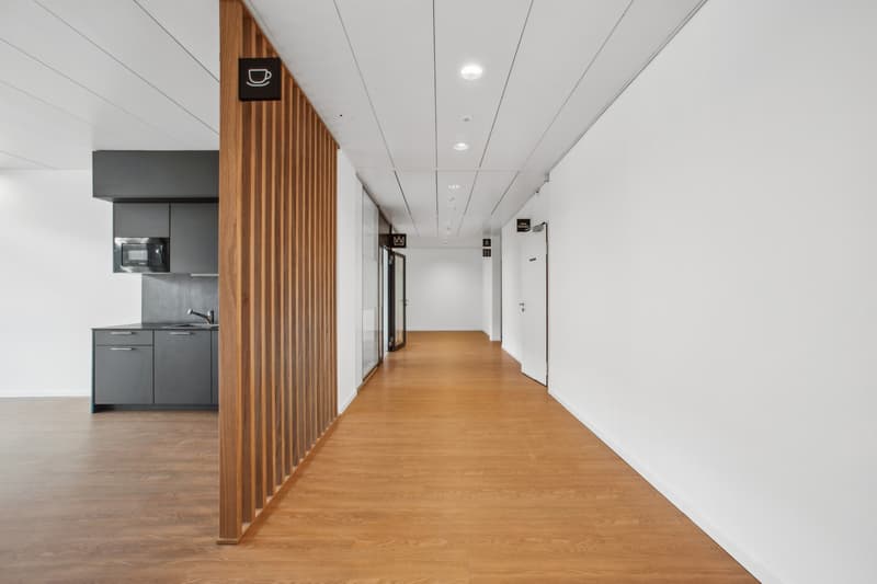 Bureau de 142 m² à louer à Terre Bonne (7)