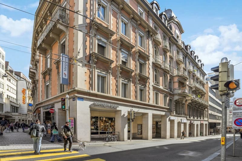 À LOUER : Bureau lumineux de 100 m²  Idéal pour professionnels de la santé (3)