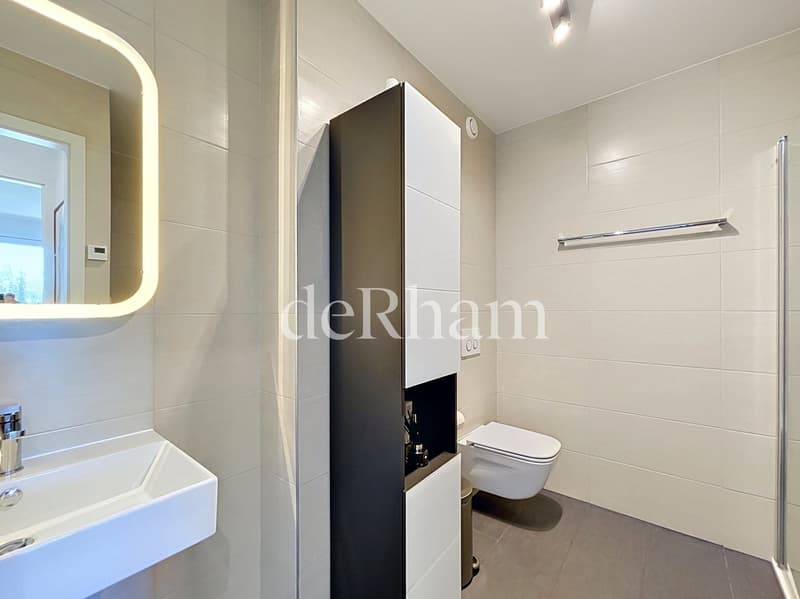 Appartement de 2.5 pièces meublé clé en main! (3)