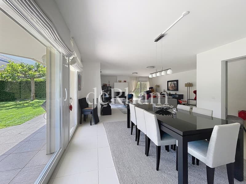 Spacieux appartement de 5.5 pièces avec terrasse et jardin privatif (8)