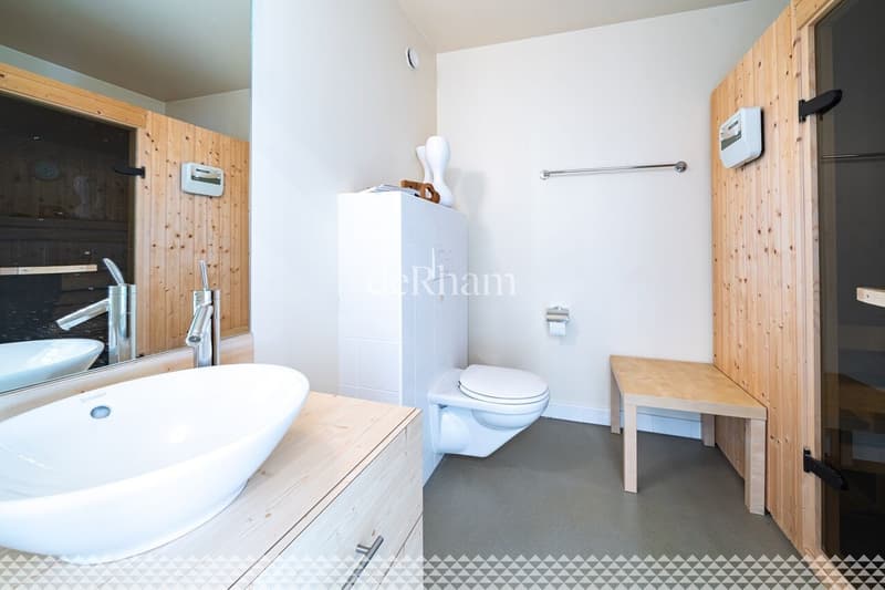 Sublime villa d'architecte avec piscine aux portes de Lausanne (8)