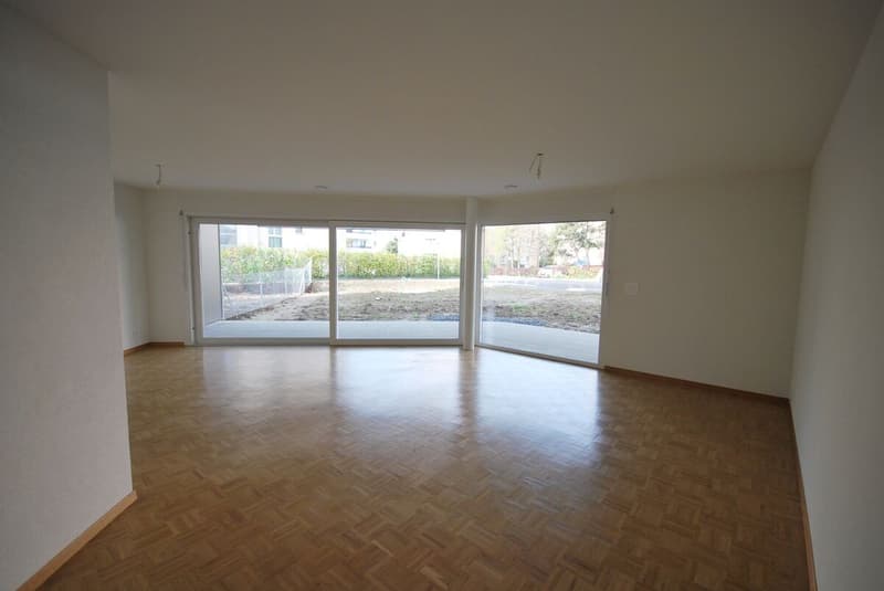 Bel appartement de 3.5 pièces avec jardin privatif! (2)