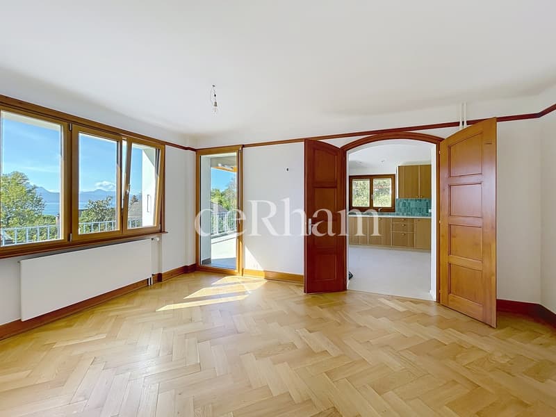 Lutry - superbe villa rénovée avec vue panoramique sur le lac! (8)