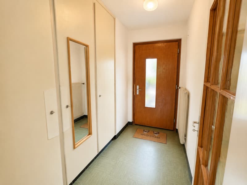 Freistehendes Einfamilienhaus mit viel Potenzial an zentraler, ruhiger Lage in Jegenstorf (12)