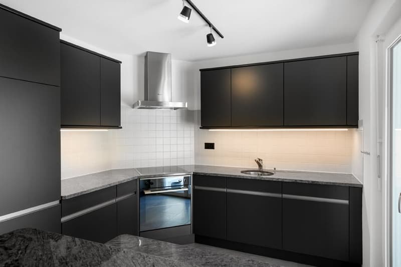 Freistehendes 5.5-Zimmer-Einfamilienhaus mit 901m² Grundstück und Ausbaupotential (7)