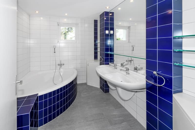 Freistehendes 5.5-Zimmer-Einfamilienhaus mit 901m² Grundstück und Ausbaupotential (11)