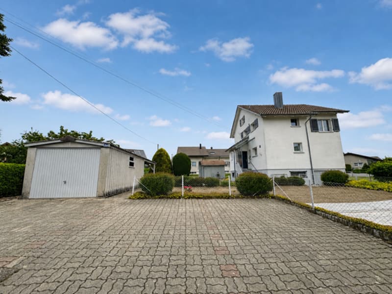 Einfamilienhaus mit grossem Garten (12)