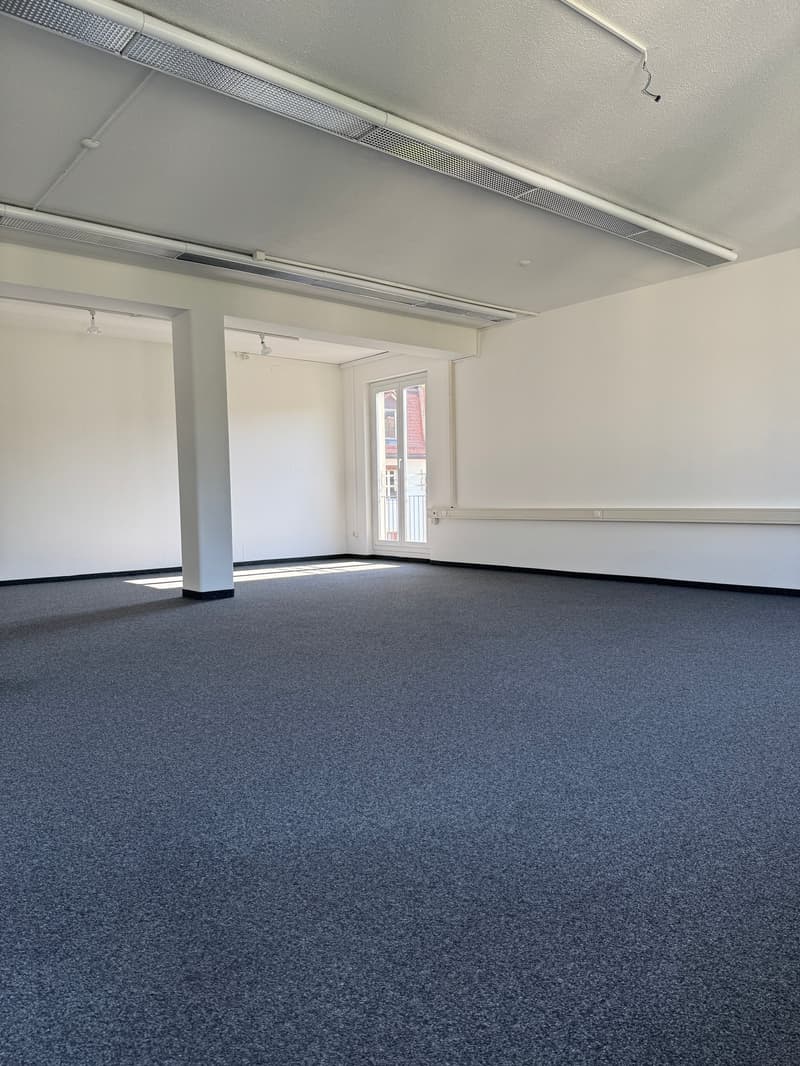 Attraktive Bürofläche an zentraler Lage in Zürich Oerlikon (2)