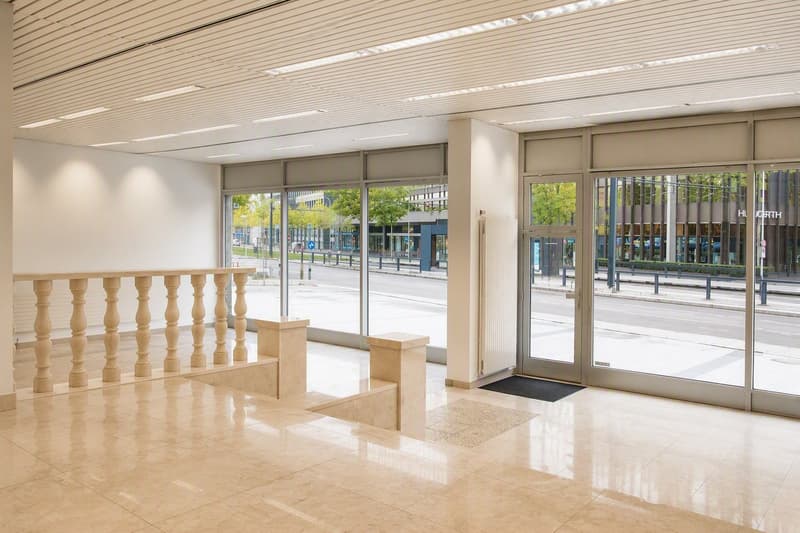 253 m² Gewerbefläche mit hoher Sichtbarkeit in Zürich-Oerlikon (6)
