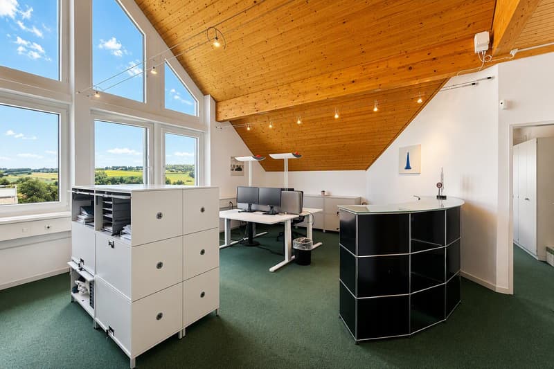 Praktische Bürofläche an zentraler Lage in Berikon – 65 m² im 2. Obergeschoss (4)
