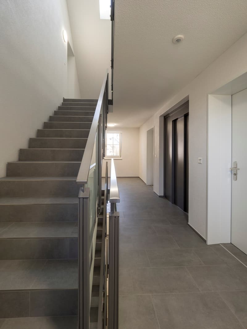 3.5 Zimmerwohnungim EG mit 82m2, Balkon 14 m2 Sitzplatz 12 m2, Richtung Süden (10)