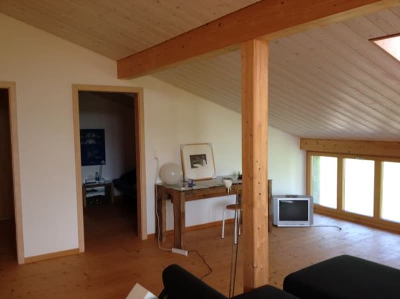 Charmant duplex de 3.5 pièces à Muriaux – Vue dégagée et cadre paisible (2)