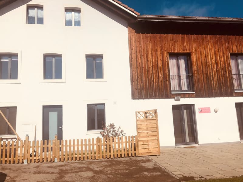 Charmant duplex de 3.5 pièces à Muriaux – Vue dégagée et cadre paisible (5)