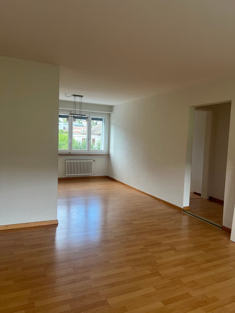 Charmant appartement 3.5 pièces avec balcon à Tramelan (2)