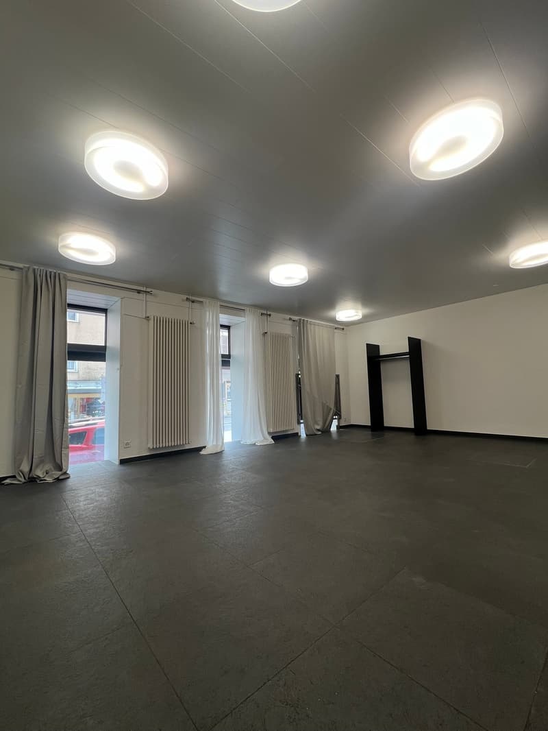 Loft/Bureau rénové au centre ville de Tramelan (3)