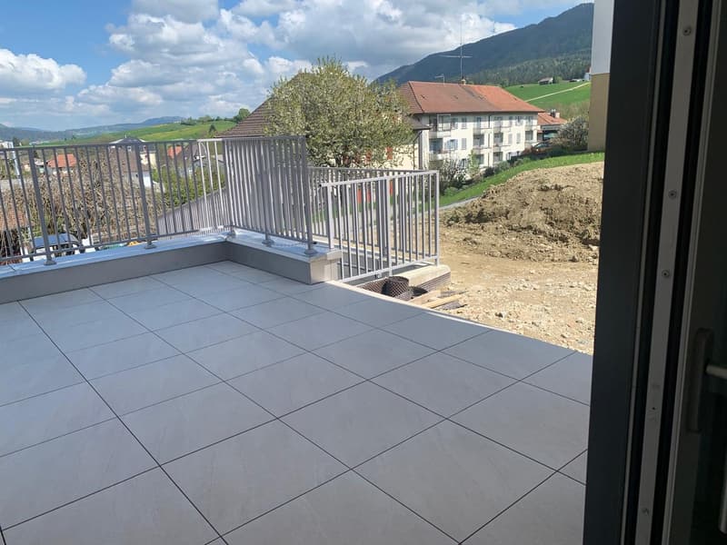 Appartement neuf de 4 pièces avec balcon à Tavannes (8)