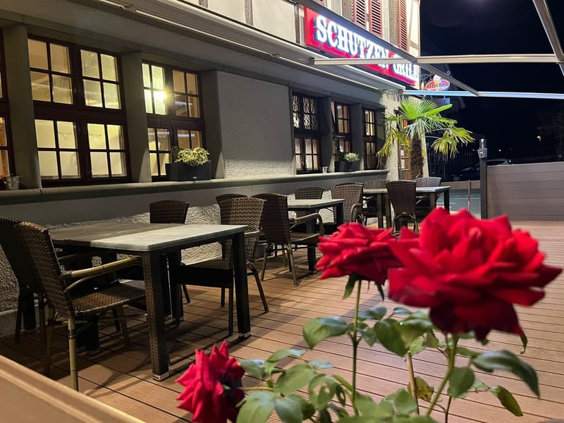 Wohn- und Geschäftsgebäude mit Restaurant in zentraler Lage (2)
