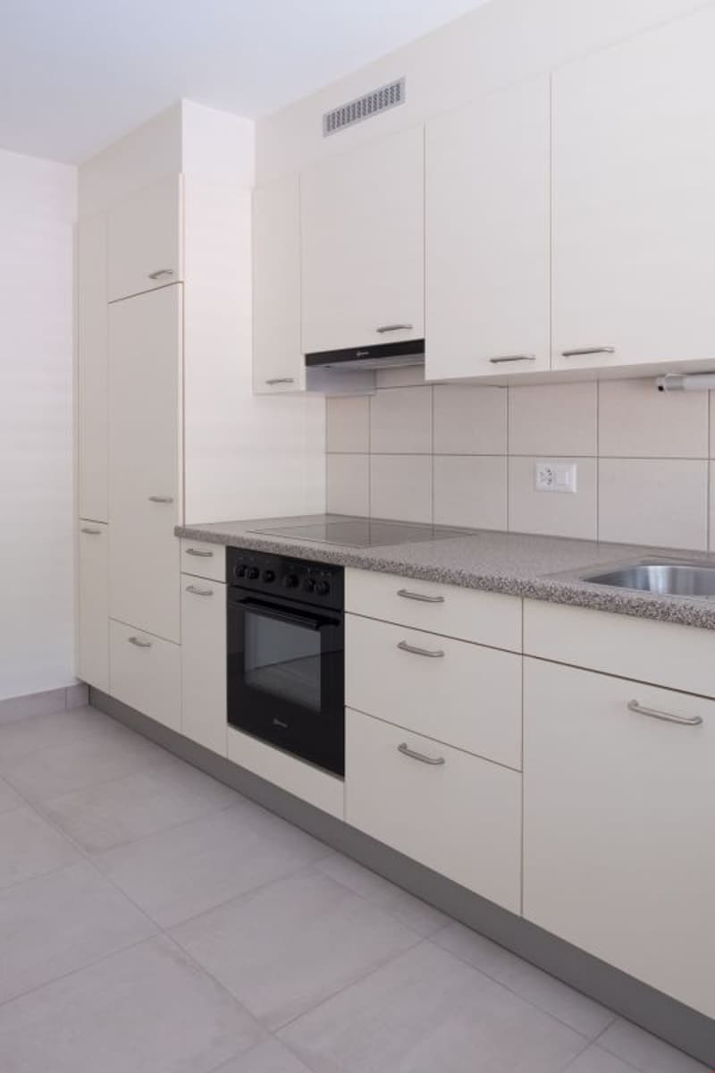 Bel appartement de 4.5 pièces dernièrement rénové avec balcon fermé ! (1)