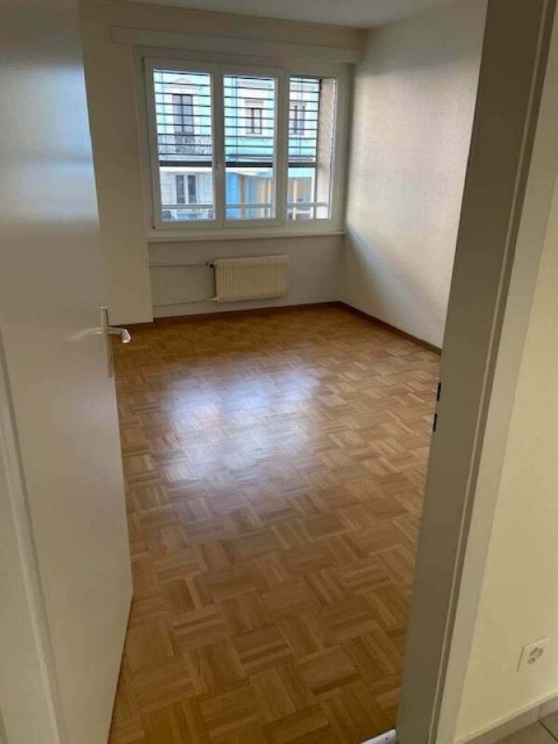 Appartement familial de 4.5 pièces avec balcon fermé ! (4)