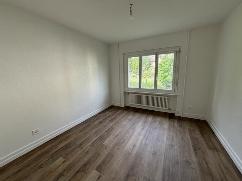 Appartement de 3 pièces entièrement rénové avec balcon (5)