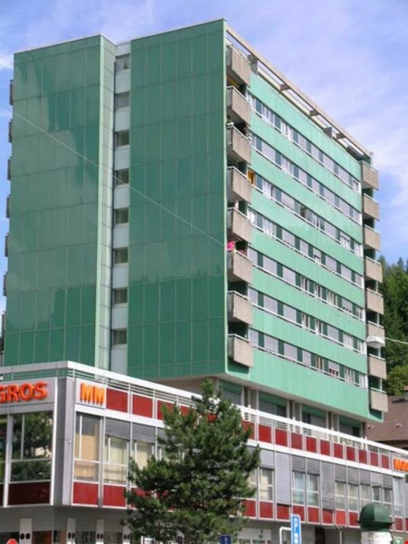 Appartement situé au centre-ville, proches des commodités. (8)