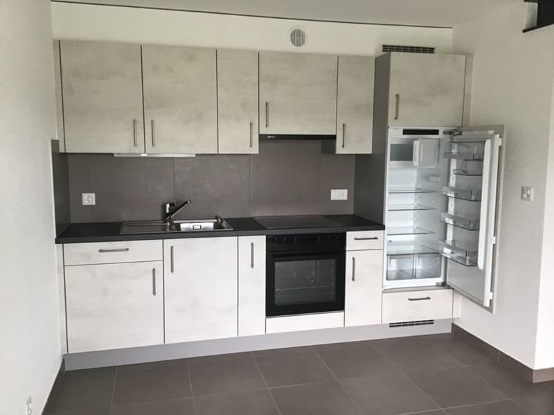 Appartement de 2 pièces avec balcon ! (2)