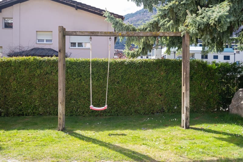 Grosszügige Attikawohnung mit Privatlift und sonniger Terrasse in Naters (53)