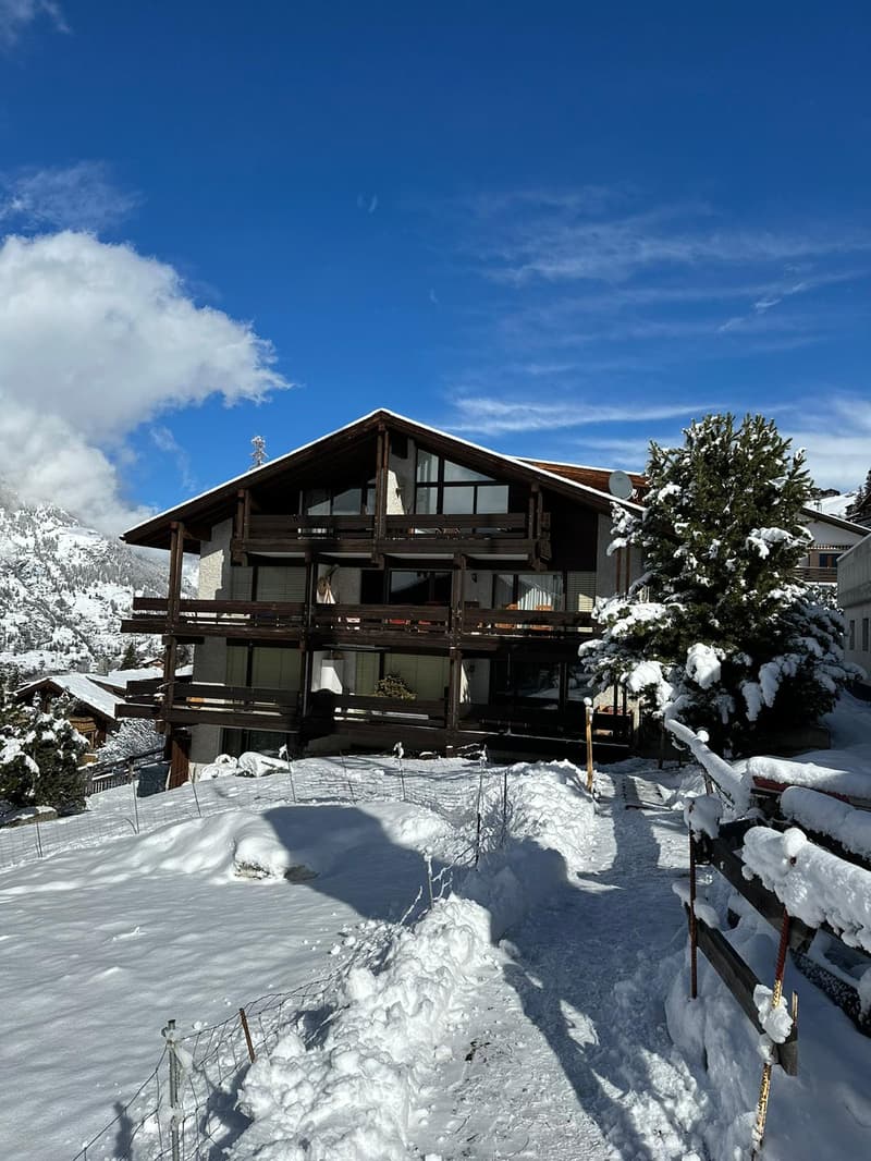 4.5 Zimmerwohnung in Grächen im Chalet Orion (2)