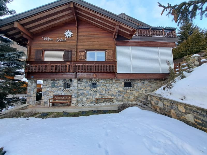 Magnifique Chalet de 8 pièces à Loèche-les-Bains – Luxe et Nature au Cœur des Alpes (2)