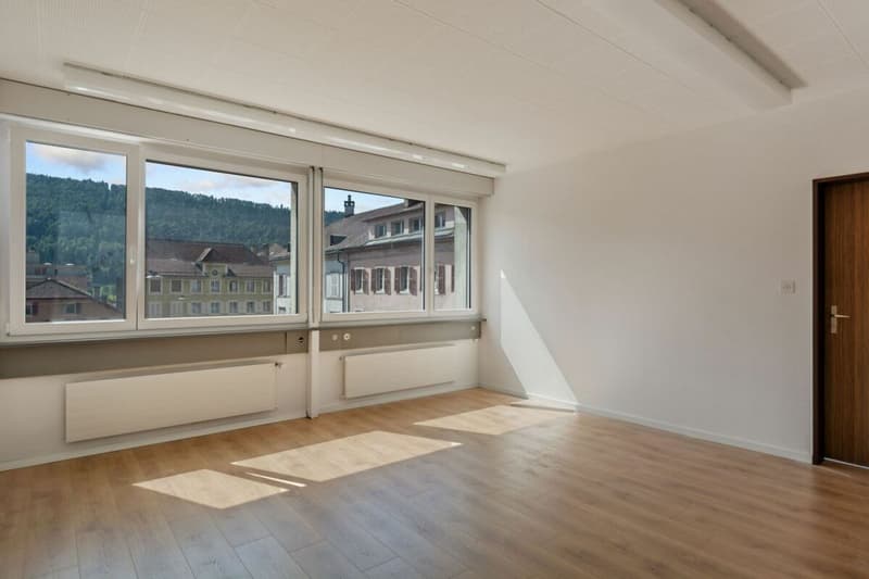 St-Imier, bureau / cabinet idéalement situé, surface dès 27m2 (10)